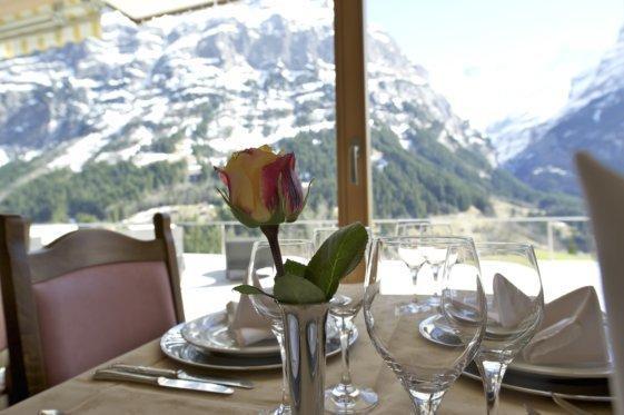 Hotel Gletschertal 格林德瓦 餐厅 照片